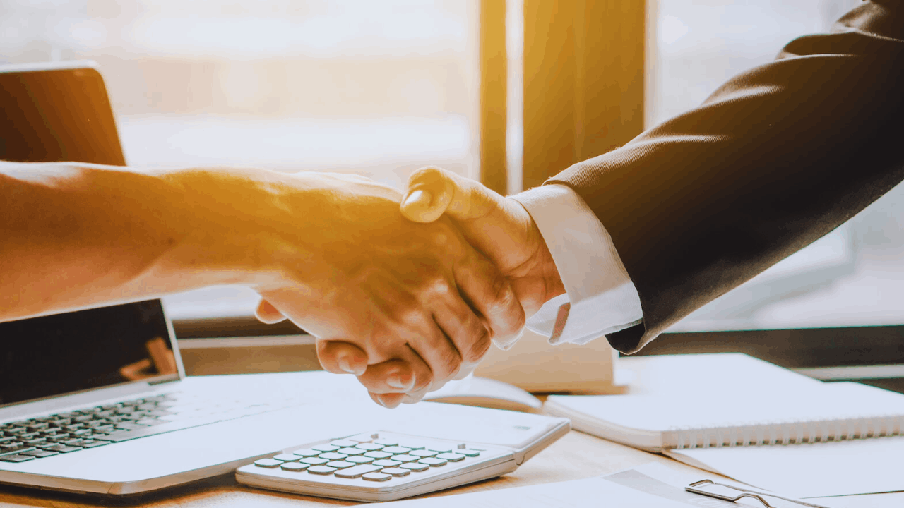 Details of JACCS loan fee structures and benefit programs